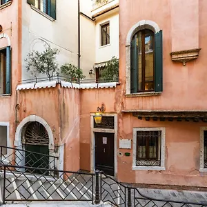 hotel-casa-verardo.hotelinveneto.com/